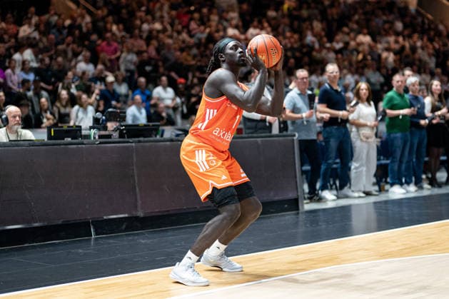 Aher Uguak (Nr. 1 Chemnitz 99ers) GER, Basketball Loewen Braunschweig gegen Chemnitz 99ers, Basketball, easyCredit BBL, Woche 34, Spielzeit 2025 26, 10.05.2026 GER, Basketball Loewen Braunschweig gegen Chemnitz 99ers, Basketball, easyCredit BBL, Woche 34, Spielzeit 2025 26, 10.05.2026 Braunschweig Copyright: xEibner-Pressefoto DanielxREINELTx EP_DRT