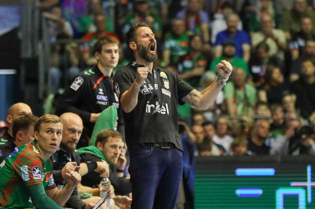 10.05.2026, xgox, Handball - Daikin HBL SC Magdeburg - Handball Verein Hamburg emspor, v.l. Bennet Wiegert (Magdeburg, Trainer) Jubel, Torjubel, jubelt ueber das Tor, celebrate the goal, celebration Magdeburg