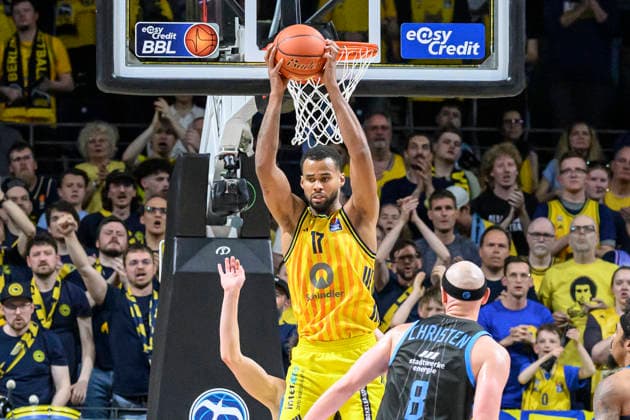 v.l. Norris Agbakoko (Alba 17), GER, Berlin, Basketball, Alba Berlin vs Science City Jena, in der Max-Schmeling-Halle , BBL, 10.5. 2026 Copyright: HMBxMedia UwexKoch
