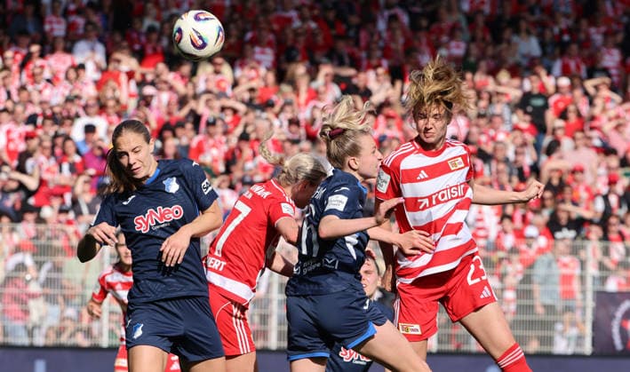 Jamilla Rankin, Judith Steinert, Valesca Ampoorter, Nele Bauereisen Zweikampf Spielszene Aktion Fußball Fussball 1. Bundesliga Damen Frauen 25. Spieltag Saison 2025 2026 10.05.2026 1.FC Union Berlin vs. TSG Hoffenheim DFL regulations prohibit any use of photographs as image sequences and or quasi-video