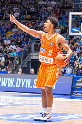 easyCredit Basketball Bundesliga BBL, Frankfurt am Main, Frankfurt Skyliners vs. Ratiopharm Ulm, Süwag Energie Arena Frankfurt am Main; 10.05.2026 easyCredit Basketball Bundesliga BBL, Frankfurt am Main, Germany - 10.05.2026: Mark Smith (Ratiopharm Ulm, 13), Basketball Bundesliga, Spiel der Frankfurt Skyliners vs. Ratiopharm Ulm Süwag Energie Arena Frankfurt am Main Copyright: xBEAUTIFULxSPORTS Freudensteinx