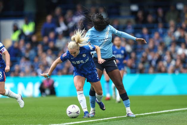 Chelsea v Man City Women 10 May 2026, London - Adobe Women™s FA Cup, Semi Final - Chelsea v Manchester City Women - Ellie Carpenter of Chelsea and Khadija Shaw of Manchester City - Photo: Charlotte Wilson Offside. London UK Copyright: xCharlottexWilsonx xOffsidexOffside