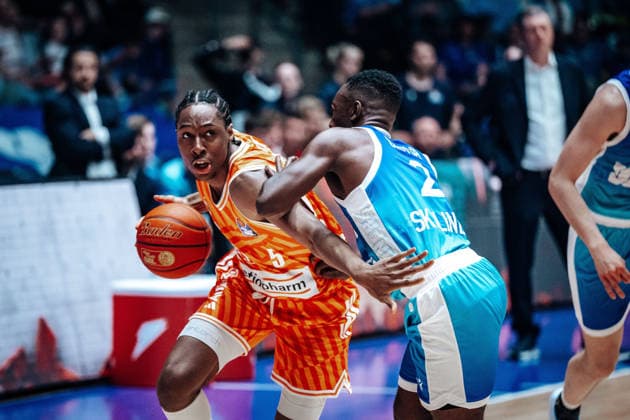 Mohamed Diakite (ratiopharm Ulm, 05), Alvin Onyia (Skyliners Frankfurt, 02) GER, Skyliners Frankfurt vs. ratiopharm Ulm, easyCredit BBL, Bundesliga, 34 Spieltag, Saison 2025 2026. 10.05.2026 Eibner-Pressefoto Attila Ziga GER, Skyliners Frankfurt vs. ratiopharm Ulm, easyCredit BBL, Bundesliga, 34 Spieltag, Saison 2025 2026. 10.05.2026 Frankfurt am Main Copyright: xEibner-Pressefotox EP_AZA