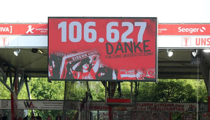 Anzeigetafel mit Zuschauer Gesamtzahl der Saison 106627 Fußball Fussball 1. Bundesliga Damen Frauen 25. Spieltag Saison 2025 2026 10.05.2026 1.FC Union Berlin vs. TSG Hoffenheim DFL regulations prohibit any use of photographs as image sequences and or quasi-video