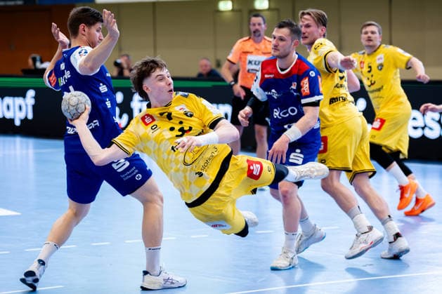 Krefeld, 10.05.2026, Handball, Herren, 2. Bundesliga, 31. Spieltag, 2025 2026: HSG Krefeld Niederrhein HBW Balingen-Weilstetten Marvin Kix (HSG Krefeld Niederrhein, 7) beim Torwurf