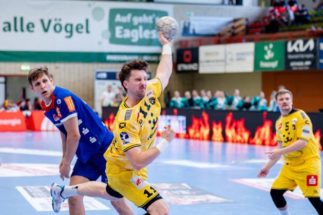 Krefeld, 10.05.2026, Handball, Herren, 2. Bundesliga, 31. Spieltag, 2025 2026: HSG Krefeld Niederrhein HBW Balingen-Weilstetten Lucas Schneider (HSG Krefeld Niederrhein, 11) beim Torwurf