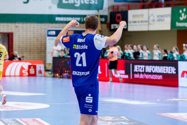 Krefeld, 10.05.2026, Handball, Herren, 2. Bundesliga, 31. Spieltag, 2025 2026: HSG Krefeld Niederrhein HBW Balingen-Weilstetten Till Wente (HBW Balingen-Weilstetten, 21) jubelt nach einem Treffer