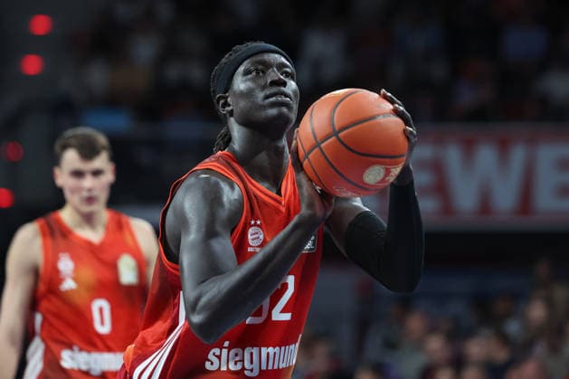 Wenyen Gabriel (FC Bayern Basketball, 32) beim Freiwurf, GER, FC Bayern Basketball vs. EWE Baskets Oldenburg, Basketball, easycredit Basketball Bundesliga, 34. Spieltag, Saison 2025 2026, 10.05.2026, GER, FC Bayern Basketball vs. EWE Baskets Oldenburg, Basketball, easycredit Basketball Bundesliga, 34. Spieltag, Saison 2025 2026, 10.05.2026 Muenchen Copyright: xEibner-Pressefoto JennixMaulx EP_JML