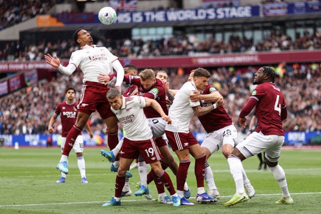 West Ham United v Arsenal 10 May 2026, London - Premier League Football - West Ham United v Arsenal - Gabriel of Arsenal leaps for a header - Photo: Jacques Feeney Offside. London UK Copyright: xJacquesxFeeneyx xOffsidexOffside