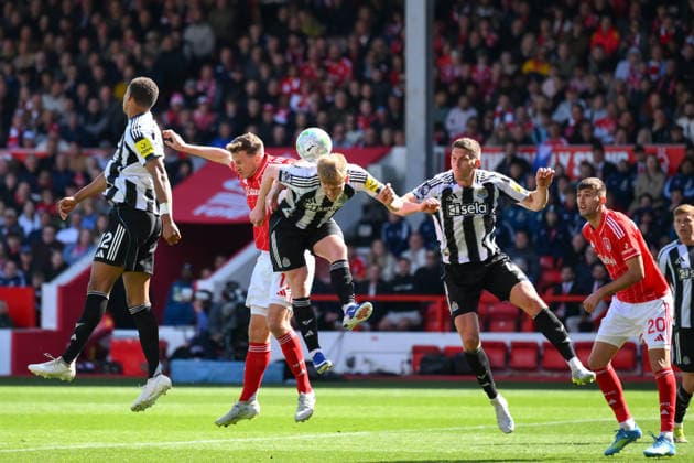 Nottingham Forest v Newcastle United - Premier League Lewis Hall of Newcastle United competes for the ball with Chris Wood of Nottingham Forest during the Premier League match between Nottingham Forest and Newcastle United at the City Ground in Nottingham, United Kingdom, on May 10, 2026. Nottingham Nottinghamshire United Kingdom  Copyright: xMIxNewsx originalFilename:fletcher-nottingh260510_np18g.jpg