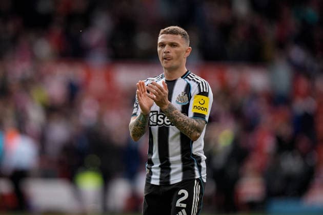 Nottingham Forest v Newcastle United - Premier League Kieran Trippier of Newcastle United applauds the fans after the final whistle during the Premier League match between Nottingham Forest and Newcastle United at City Ground in Nottingham, United Kingdom, on May 10, 2026. Nottingham Nottinghamshire United Kingdom  Copyright: xNewsxImagesx originalFilename:cosgrove-premierl260510_npda6.jpg