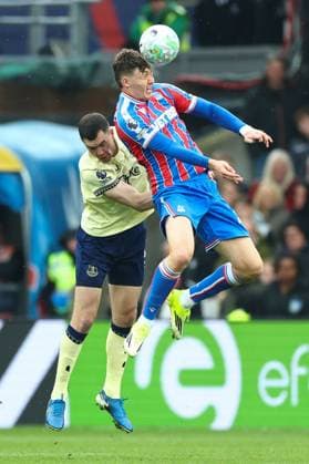 Jorgen Strand Larsen of Crystal Palace heads clear under pressure from Michael Keane of Everton Crystal Palace v Everton, Premier League, Football, Selhurst Park, London , UK - 10 May 2026London Selhurst Park United Kingdom EDITORIAL USE ONLY No use with unauthorised audio, video, data, fixture lists, club league logos or live services. Online in-match use limited to 120 images, no video emulation. No use in betting, games or single club league player publications. Copyright: xSimonxDael Shutterstockx 16868420cf