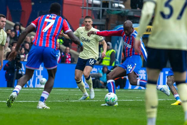 Crystal Palace v Everton - Premier League Jean-Philippe Mateta of Crystal Palace celebrates scoring his team s second goal during the Premier League match between Crystal Palace and Everton at Selhurst Park in London, United Kingdom, on May 10, 2026. London Greater London United Kingdom  Copyright: xMIxNewsx originalFilename:fletcher-crystalp260510_npgiJ.jpg