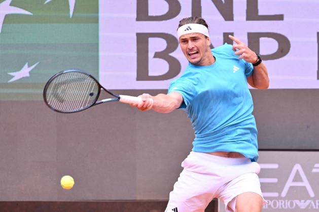 Internazionali BNL D Italia 2026 - Day Six Alexander Zverev of Germany competes against Alexander Blockx of Belgium during the Internazionali BNL d Italia Day Six at Foro Italico in Rome, Italy, on May 10, 2026. Rome Italy Italy  Copyright: xDomenicoxCippitellix originalFilename:cippitelli-itainter260510_npKdK.jpg