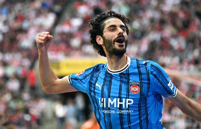 Fussball, Bundesliga, Deutschland, Herren, Saison 2025 2026, 33. Spieltag, Rhein Energie Stadion Köln, 1. FC Köln - FC Heidenheim; Jubel Eren Dinkci (FCH) nach dem Tor zum 1:3. Jubel, Freude, Aktion. *** Football, Bundesliga, Germany, Men, Season 2025 2026, Matchday 33, Rhein Energie Stadion Köln, 1 FC Köln FC Heidenheim Jubel Eren Dinkci FCH after the goal for 1 3 Jubel, joy, action