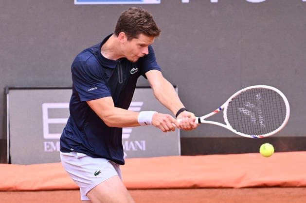 Internazionali BNL D Italia 2026 - Day Six Alexander Blockx of Belgium competes against Alexander Zverev of Germany during the Internazionali BNL d Italia Day Six at Foro Italico in Rome, Italy, on May 10, 2026. Rome Italy Italy  Copyright: xDomenicoxCippitellix originalFilename:cippitelli-itainter260510_npq4u.jpg