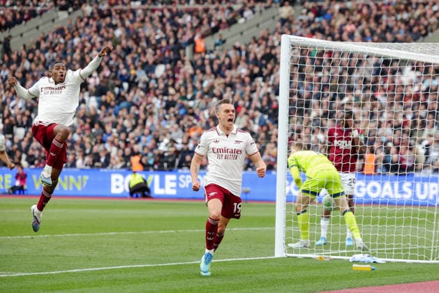 Premier League 2025 26 West Ham v Arsenal London Stadium 10.05.2026 Leandro Trossard of Arsenal scores and celebrates 0-1 Premier League 2025 26 West Ham v Arsenal London Stadium 10.05.2026 Photograph By Marc Aspland The Times  Copyright: xMarcxAsplandx NINTCHDBPICT001079656227