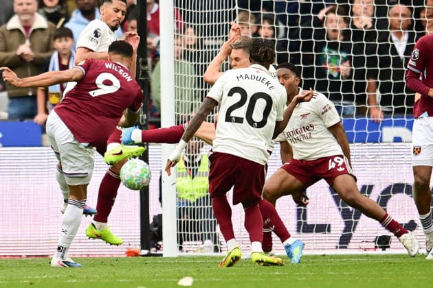 West Ham United v Arsenal, Premier League GOAL West Ham United forward Callum Wilson (9) scores a goal from open play 1-1 during the Premier League match between West Ham United and Arsenal at the London Stadium, London, UK on 10 May 2026. London London Stadium UK Editorial use only DataCo restrictions apply See www.football-dataco.com , Copyright: xDennisxGoodwinx PSI-24232-0061