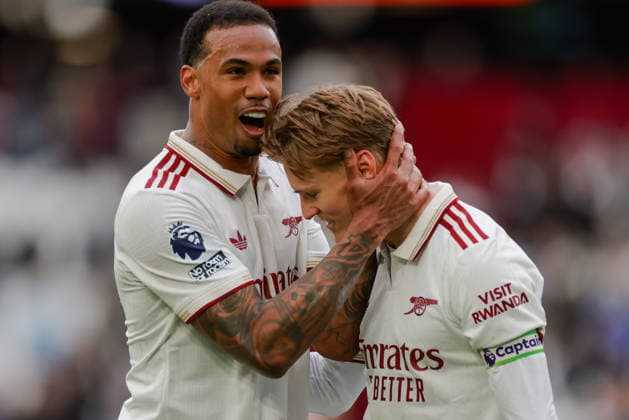 Premier League 2025 26 West Ham v Arsenal London Stadium 10.05.2026 Martin Odegaard of Arsenal and Gabriel of Arsenal at the end of the match Premier League 2025 26 West Ham v Arsenal London Stadium 10.05.2026 Photograph By Marc Aspland The Times  Copyright: xMarcxAsplandx NINTCHDBPICT001079659704