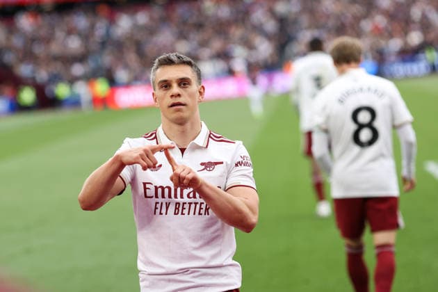 West Ham United v Arsenal 10 May 2026, London - Premier League Football - West Ham United v Arsenal - Leandro Trossard of Arsenal celebrates their first goal - Photo: Jacques Feeney Offside. London UK Copyright: xJacquesxFeeneyx xOffsidexOffside