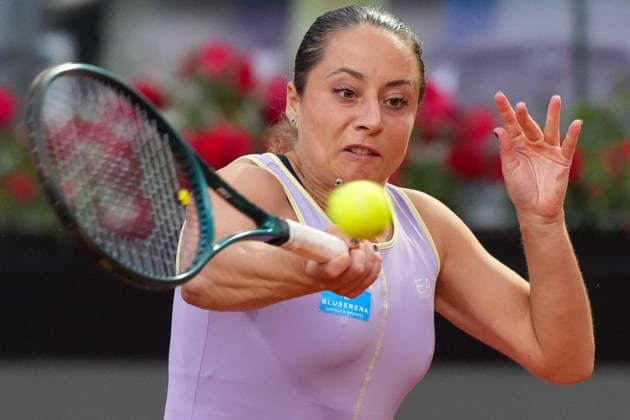 Elisabetta Cocciaretto of Italy during the match against Iga Swiatek of Poland at the Internazionali BNL d Italia 2026 tennis tournament at Foro Italico in Rome (Italy) on May, 10, 2026. AntoniettaxBaldassarre