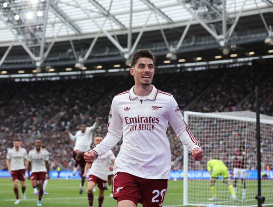West Ham United v Arsenal, London, UK - 10 May 2026 Goal celebrations for Leandro Trossard of Arsenal as Kai Havertz celebrates his teammate s goal during the Premier League match between West Ham United and Arsenal at the London Stadium, London on 10 May 2026. ( London London Stadium London England Copyright: xJoshxSmith PPAUKx PPA-273926