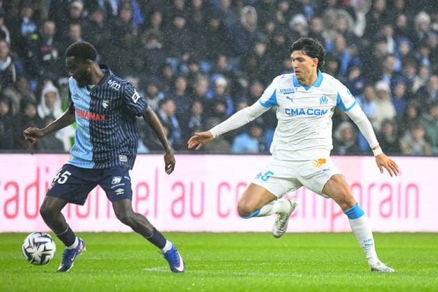 FOOTBALL : AC Le Havre vs Olympique de Marseille - Ligue 1 McDonald s - JournÃ e 33 - 10 05 2026 Leonardo Balerdi (OM) Issa SoumarÃ (AC Le Havre) Le HavreFrance  Copyright: xBaptistexAutissierx