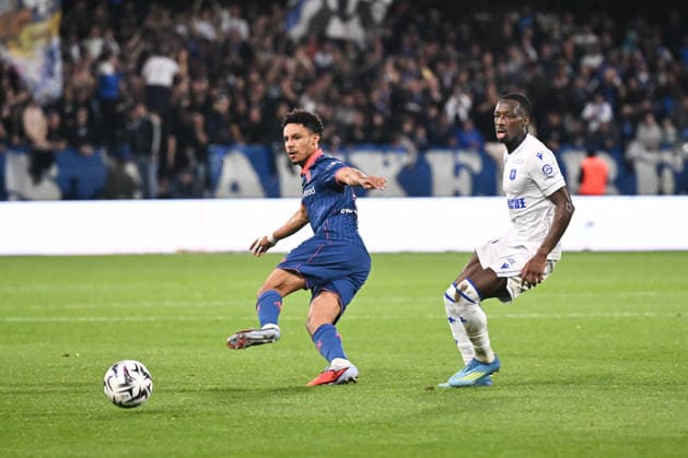 AJ Auxerre v OGC Nice - Ligue 1 McDonald s 2025 2026 27 Lamine SY (aja) - 10 Sofiane DIOP (ogcn) during the Ligue 1 McDonald s match between Auxerre and Nice at Stade Abbe Deschamps on May 10, 2026 in Auxerre, France. Auxerre France  Copyright: xFEPx 776348384