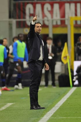 Atalanta™s head coach Raffaele Palladino during the Serie A soccer match between Milan and Atalanta at the San Siro Stadium in Milano Italy - 10 may 2026. - Soccer .  Copyright: xAlbertoxMariani LaPressex