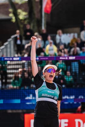 Beachvolleyball Frauen Allianz German Beach Tour 2026 Tourstop Düsseldorf 10.05.2026 Sarah Schulz jubelt Düsseldorf Robert-Lehr-Ufer Nordrhein-Westfalen Deutschland