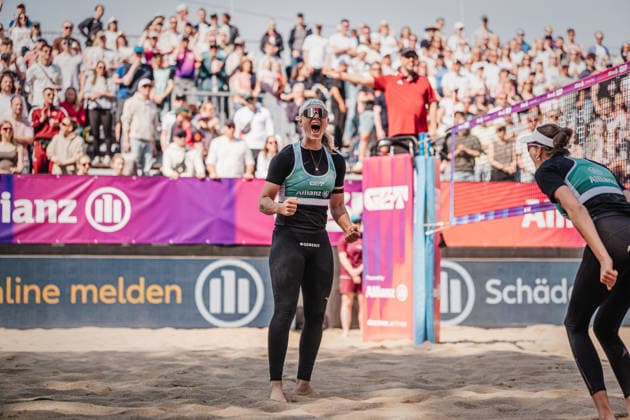 Beachvolleyball Frauen Allianz German Beach Tour 2026 Tourstop Düsseldorf 10.05.2026 v.l. Anna Behlen und Sarah Schulz jubeln Düsseldorf Robert-Lehr-Ufer Nordrhein-Westfalen Deutschland