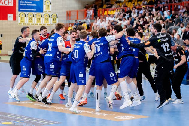 Krefeld, 10.05.2026, Handball, Herren, 2. Bundesliga, 31. Spieltag, 2025 2026: HSG Krefeld Niederrhein HBW Balingen-Weilstetten Grenzenloser jubel direkt nach Schlusspfiff