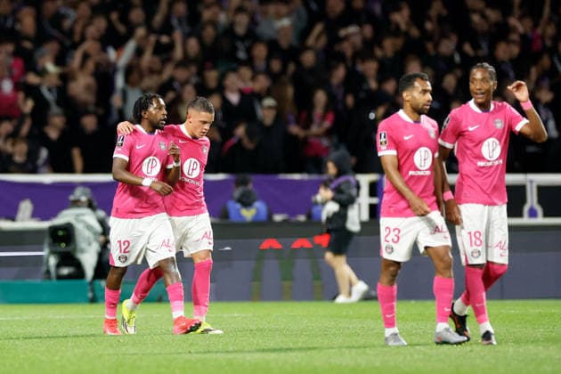 Toulouse FC v Olympique Lyonnais - Ligue 1 McDonald s 12 Warren KAMANZI (tfc) - 11 Santiago HIDALGO (tfc) during the Ligue 1 McDonald s match between Toulouse and Lyon at Stadium de Toulouse on May 10, 2026 in Toulouse, France. Toulouse France  Copyright: xFEPx 776348387
