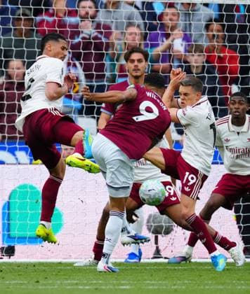 Callum Wilson of West Ham United scores what he thought was the equalising goal deep into stoppage time but was ruled out after a VAR review West Ham United v Arsenal, Premier League, Football, London Stadium, London , UK - 10 May 2026London London Stadium United Kingdom EDITORIAL USE ONLY No use with unauthorised audio, video, data, fixture lists, club league logos or live services. Online in-match use limited to 120 images, no video emulation. No use in betting, games or single club league player publications.  Copyright: xJavierxGarcia Shutterstockx 16861795bx