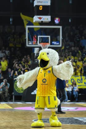 v.l. Maskottchen - Albatros, GER, Berlin, Basketball, Alba Berlin vs Science City Jena, in der Max-Schmeling-Halle , BBL, 10.5. 2026 Copyright: HMBxMedia UwexKoch