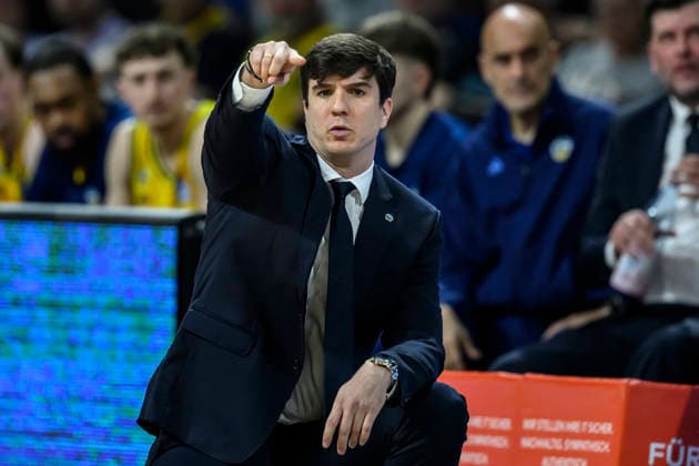 v.l. Pedro Calles (Alba, Trainer), GER, Berlin, Basketball, Alba Berlin vs Science City Jena, in der Max-Schmeling-Halle , BBL, 10.5. 2026 Copyright: HMBxMedia UwexKoch