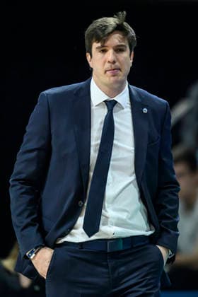 v.l. Pedro Calles (Alba, Trainer), GER, Berlin, Basketball, Alba Berlin vs Science City Jena, in der Max-Schmeling-Halle , BBL, 10.5. 2026 Copyright: HMBxMedia UwexKoch