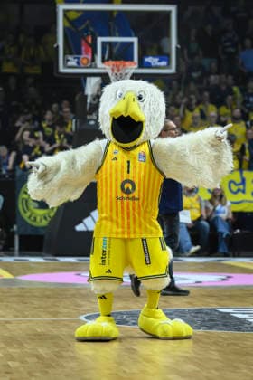 v.l. Maskottchen - Albatros, GER, Berlin, Basketball, Alba Berlin vs Science City Jena, in der Max-Schmeling-Halle , BBL, 10.5. 2026 Copyright: HMBxMedia UwexKoch