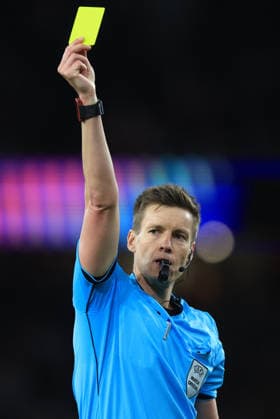 Arsenal FC v Atletico de Madrid - UEFA Champions League 2025 26 Semi Final Second Leg Referee, Daniel Siebert in action during the UEFA Champions League 2025 26 Semi Final Second Leg match between Arsenal FC and Atletico de Madrid at Arsenal Stadium on May 5, 2026 in London, England. WARNING! This Photograph May Only Be Used For Newspaper And Or Magazine Editorial Purposes. May Not Be Used For Publications Involving 1 player, 1 Club Or 1 Competition Without Written Authorisation From Football DataCo Ltd. For Any Queries, Please Contact Football DataCo Ltd on +44 (0) 207 864 9121 London Arsenal Stadium England United Kingdom Copyright: xAllstarxPicturexLibraryxLtdx