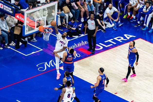 Philadelphia 76ers v New York Knicks - Game Four PHILADELPHIA, UNITED STATES - MAY 10: Andre Drummond of the Philadelphia 76ers dunks during Game 4 of the NBA, Basketball Herren, USA Eastern Conference Semifinals at Xfinity Mobile Arena on May 10, 2026 in Philadelphia, United States. Nathan Morris Anadolu Philadelphia United States. Editorial use only. Please get in touch for any other usage.  Copyright: x2026xAnadoluxNathanxMorrisx