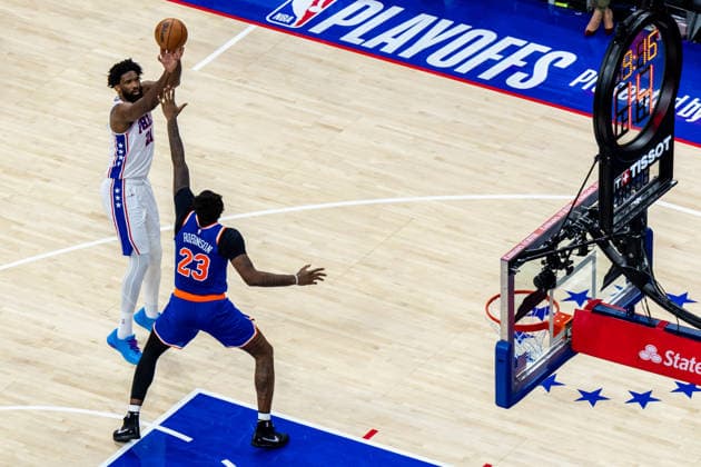 Philadelphia 76ers v New York Knicks - Game Four PHILADELPHIA, UNITED STATES - MAY 10: Joel Embiid of the Philadelphia 76ers falls during Game 4 of the NBA, Basketball Herren, USA Eastern Conference Semifinals at Xfinity Mobile Arena on May 10, 2026 in Philadelphia, United States. Nathan Morris Anadolu Philadelphia United States. Editorial use only. Please get in touch for any other usage.  Copyright: x2026xAnadoluxNathanxMorrisx