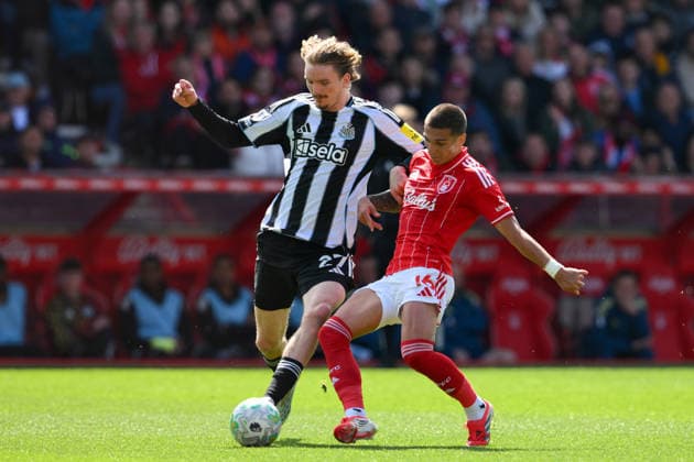 Nottingham Forest v Newcastle United - Premier League Nicolas Dominguez of Nottingham Forest competes with Nick Woltemade of Newcastle United during the Premier League match between Nottingham Forest and Newcastle United at the City Ground in Nottingham, United Kingdom, on May 10, 2026. Nottingham Nottinghamshire United Kingdom  Copyright: xMIxNewsx originalFilename:fletcher-nottingh260510_npnlb.jpg