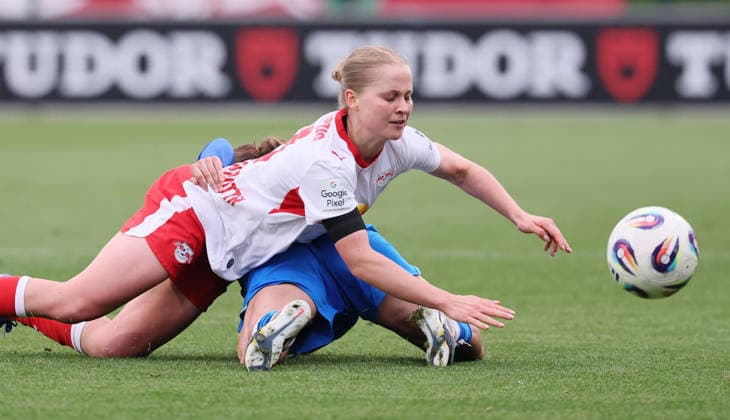 Leipzig, 11.05.2025, Red Bull Campus, Fußball, 1.Bundesliga, Frauen 25.Spieltag , RB Leipzig vs. Bayer 04 Leverkusen , Im Bild von vorn; Emilia Asgeirsdottir ( 8, RBL), Carlotta Wamser ( 37, LEV). , Nur zur redaktionellen Nutzung. Only editorial use. , DFL DFB regulations prohibit any use of photographs as image sequences and or quasi-video. ,
