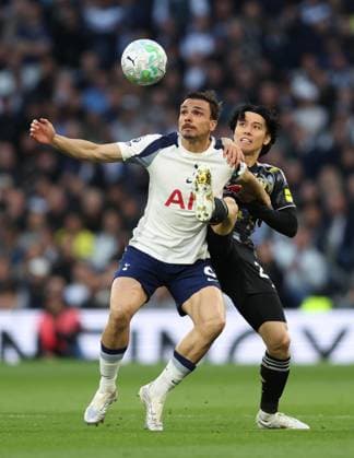 Premier League - Tottenham Hotspur FC v Leeds United FC LONDON, ENGLAND, MAY 11: Joao Palhinha of Tottenham Hotspur battles for the ball with Ao Tanaka of Leeds United during the Premier League match between Tottenham Hotspur FC v Leeds United FC at Tottenham Hotspur Stadium, London, England, on May 11. (Photo by Daniel Weir) London Tottenham Hotspur Stadium England Copyright: xDanielxWeir SportsxPressxPhotox Sportspressphoto_SPR145158
