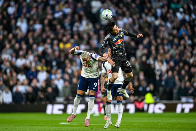11th May 2026; Tottenham Hotspur Stadium, London, England; Premier League Football, Tottenham Hotspur versus Leeds United; Ao Tanaka of Leeds United wins an aerial duel with Richarlison of Tottenham Hotspur GodfreyxPitt