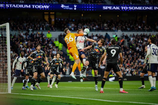Premier League 2025 26 Tottenham Hotspur v Leeds United Tottenham Hotspur Stadium 11.05.2026 Karl Darlow of Leeds United punches clear Premier League 2025 26 Tottenham Hotspur v Leeds United Tottenham Hotspur Stadium 11.05.2026 Photograph By Marc Aspland The Times  Copyright: xMarcxAsplandx NINTCHDBPICT001079901088