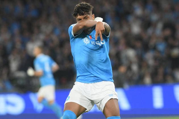 Napoli™s Alisson Santos celebrates after scoring a goal of 2-2 during the Serie A soccer match between Napoli and Bologna at the Diego Armando Maradona Stadium in Naples, southern italy - Monday , May 11, 2026. - Soccer .  Copyright: xAlessandroxGarofalo LaPressex