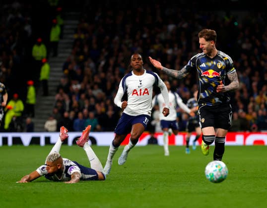 Tottenham Hotspur v Leeds United, London, UK - 11 May 2026 Richarlison of Tottenham Hotspur and Joe Rodon of Leeds United during the Premier League match between Tottenham Hotspur and Leeds United at Tottenham Hotspur Stadium, London on 11 May 2026 ( London Tottenham Hotspur Stadium London England Copyright: xTomxCusden PPAUKx PPA-274314