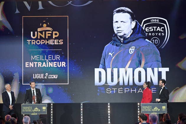 Trophee UNFP 2026 Didier DESCHAMPS (Selectionneur France) - Stephane DUMONT (Entraineur Troyes ESTAC) - Marina LORENZO (Journaliste LIGUE 1+) - Thibault LE ROL (Journaliste LIGUE 1+) during the 2026 UNFP Trophy ceremony at Palais Brongniart on May 11, 2026 in Paris, France. Paris France  Copyright: xFEPx 776493480