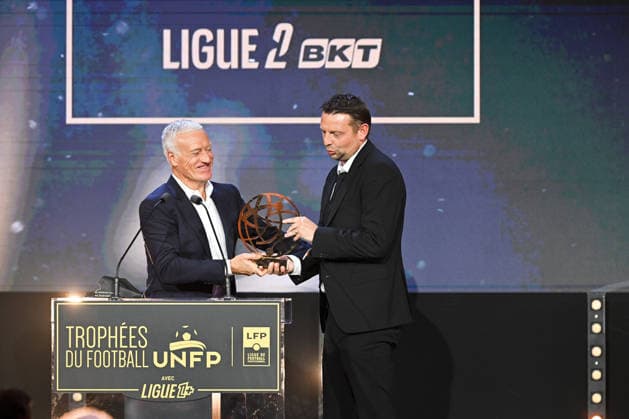 Trophee UNFP 2026 Stephane DUMONT (Entraineur Troyes ESTAC) - Didier DESCHAMPS (Selectionneur France) during the 2026 UNFP Trophy ceremony at Palais Brongniart on May 11, 2026 in Paris, France. Paris France  Copyright: xFEPx 776493480